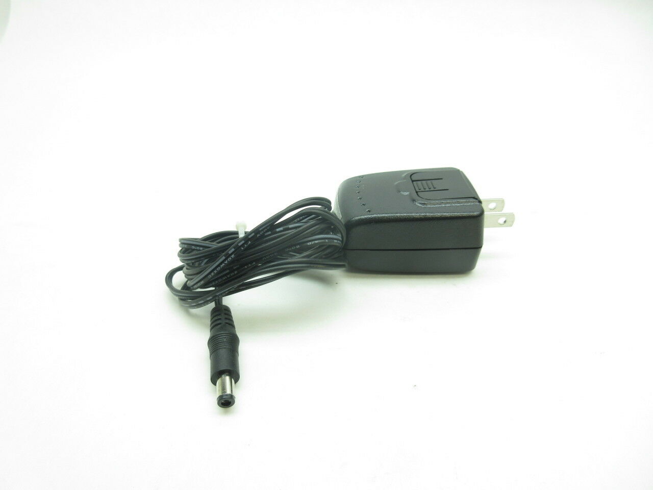 NEW Ak Technology A10P1-12MP Ac Power Adapter Charger 12VDC 1A